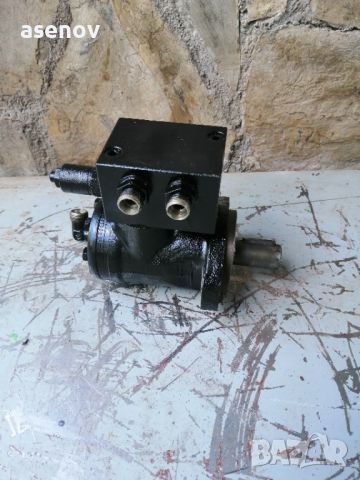 Хидромотор Данфус , снимка 1 - Други машини и части - 45241538