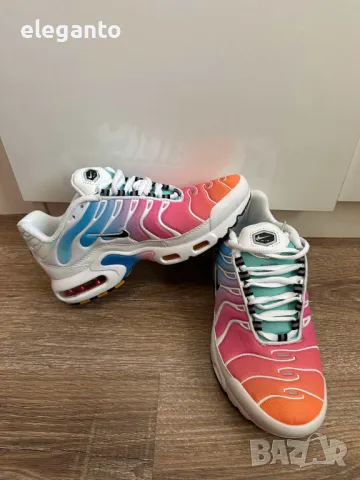 Оригинални Nike Air Max Plus дамски маратонки размер 39, снимка 1 - Маратонки - 48555417