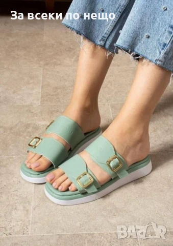 Louis Vuitton Дамски Чехли Луис Витон - Налични Различни Цветове Код E602, снимка 3 - Чехли - 50957568