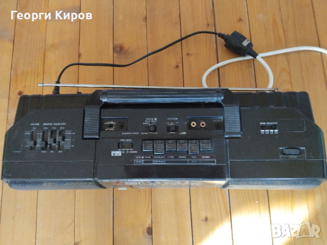 радиокасетофон Sharp WQ - T 238H, снимка 3 - Радиокасетофони, транзистори - 52687989
