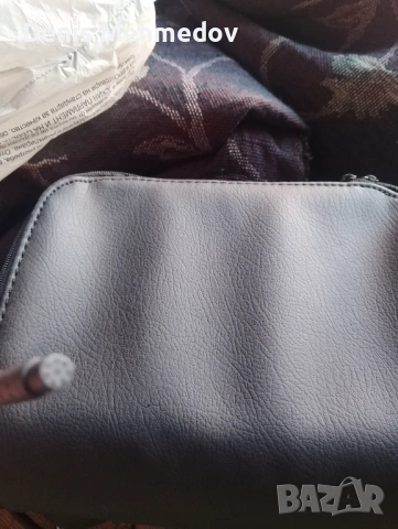 Подглавник с монитор , снимка 3 - Навигация за кола - 53712808