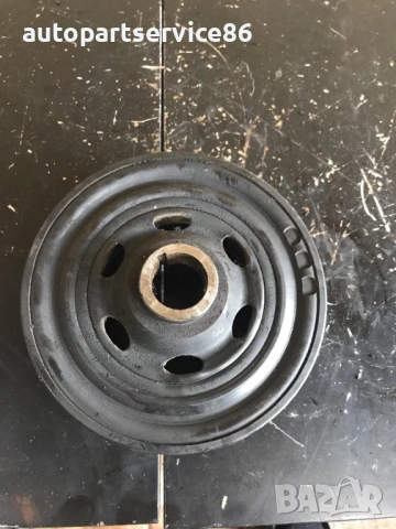 Шайба на колянов вал OM646 2.2 CDI за Mercedes W906 Sprinter (2006-2011) A6110300503, снимка 2 - Части - 54166394