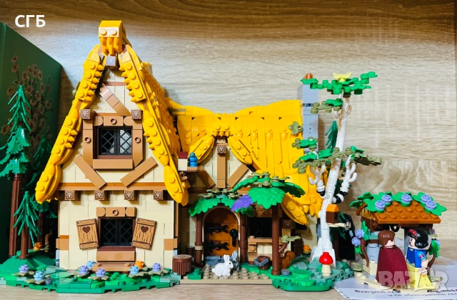LEGO 43242 Snow White and the Seven Dwarfs' Cottage