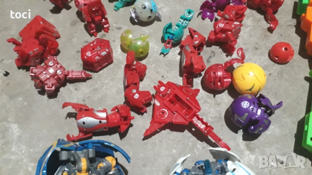 Лот детски играчки комплект пумпали Бейблейд Бакуган топчета и карти, снимка 17 - Колекции - 52138400