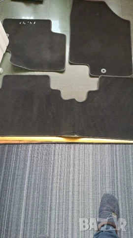 Стелки оригинални за Hundai ix 20, снимка 2 - Аксесоари и консумативи - 50924599