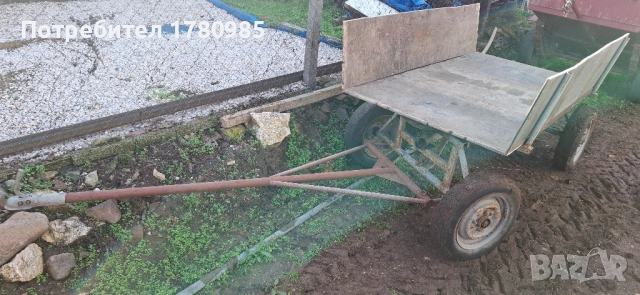 ремарке за трактор