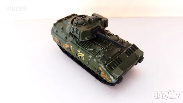 Matchbox - Bradley M2 Fighting Vehicle 1997, снимка 5 - Колекции - 48194553