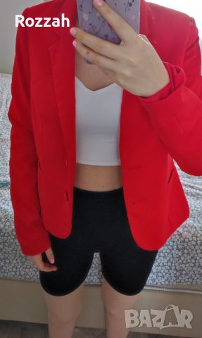 Дамско червено сако , снимка 1 - Сака - 45218300
