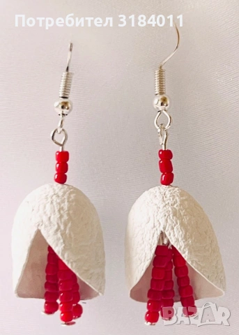 Обеци и колиета в червено и бяло, снимка 9 - Колиета, медальони, синджири - 53604416