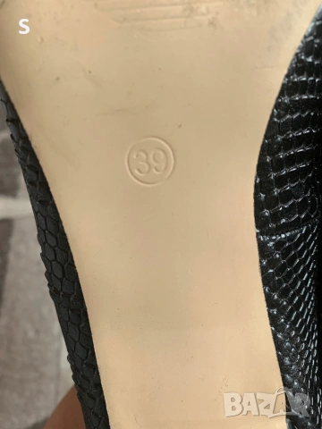Уникални обувки 39 номер, снимка 4 - Дамски обувки на ток - 53945940