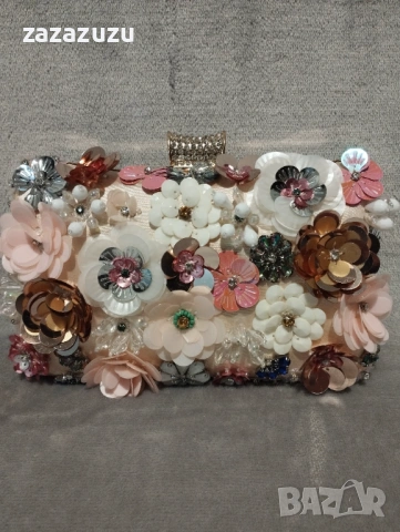 ЕЛЕГАНТНА ДАМСКА ЧАНТИЧКА  - сатен и декоративни цветя , снимка 3 - Чанти - 53087372