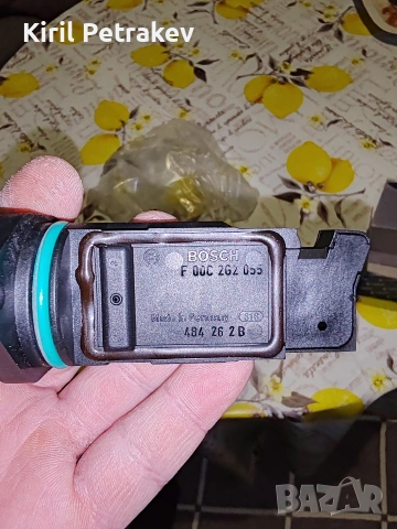 Дебитомер от Ауди, снимка 2 - Части - 53717947