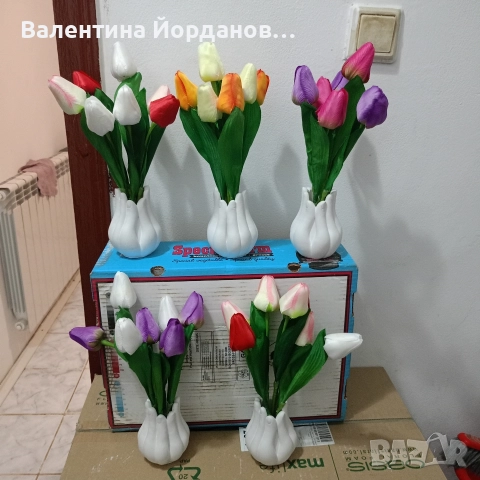 декорация с изкуствени цветя в керамична кашпа , снимка 2 - Декорация за дома - 52905757