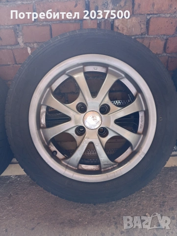 Джанти с гуми за Тойота Ярис, снимка 4 - Гуми и джанти - 53581269