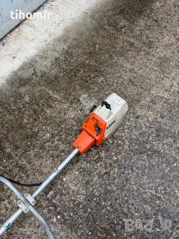 Бензинов тример Stihl, снимка 3 - Градинска техника - 53935193