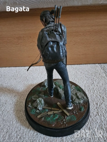 Статуетка Dark Horse Games: The Last of Us Part II - Ellie with Bow, 20 cm, снимка 5 - Колекции - 52656370