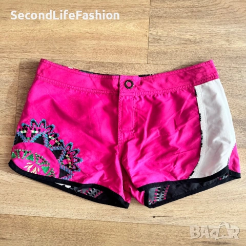 Дамски къси панталони O’Neill размер M-L двулицеви плажни 