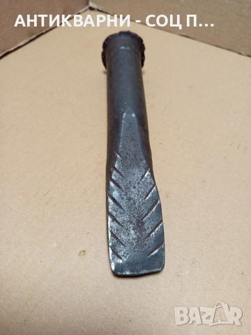 Соц Стар Ръчно Кован Клин За Цепене На Дърва Трупи Тегло 1.700кг.