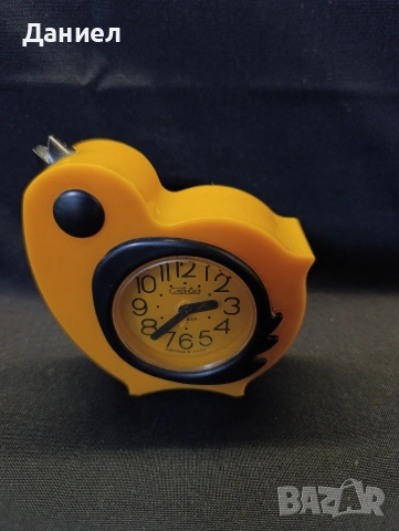 Будилник Слава пиле, снимка 2 - Антикварни и старинни предмети - 53135143