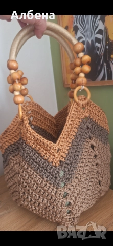Ръчно плетени дамски чанти, снимка 9 - Чанти - 52822300