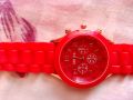 Дамски часовник в червен цвят 