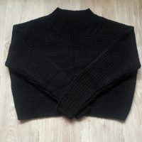 ДАМСКИ ЧЕРЕН ПУЛОВЕР , снимка 1 - Блузи с дълъг ръкав и пуловери - 44976529