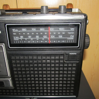 радио касетофон-транзистор NORDMENDE Siticorder 283, снимка 7 - Аудиосистеми - 45045888