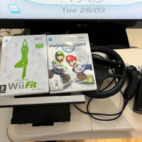 Nintendo Wii комплект с игри, снимка 2 - Nintendo конзоли - 44976174