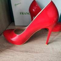 Лачени дамски обувки , снимка 4 - Дамски обувки на ток - 44968560