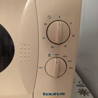 Микровълнова печка фурна Taurus Работеща, снимка 2 - Микровълнови - 45162786