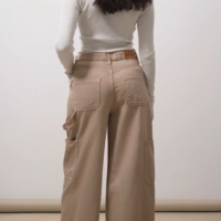 УНИКАЛЕН панталон с широки карго крачоли в бежово, снимка 4 - Панталони - 45033888