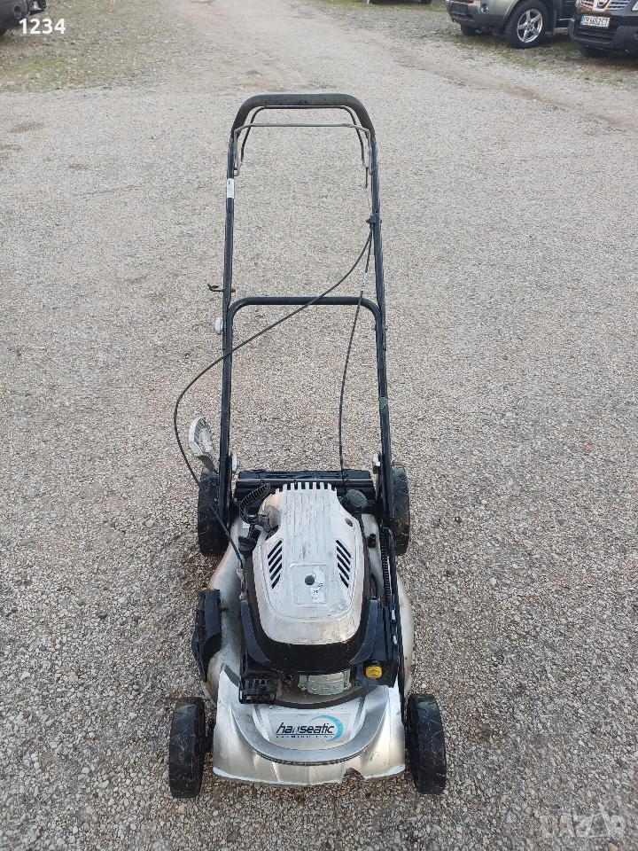 бензинова самоходна косачка, снимка 1