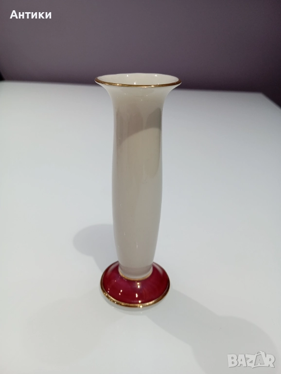 Порцеланова красива стара ваза маркирана , снимка 1