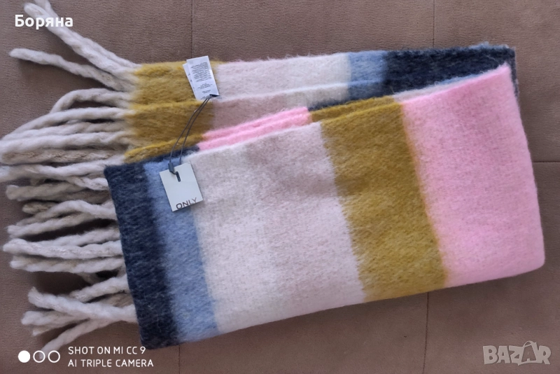 Only нов с етикет цветен зимен шал, снимка 1