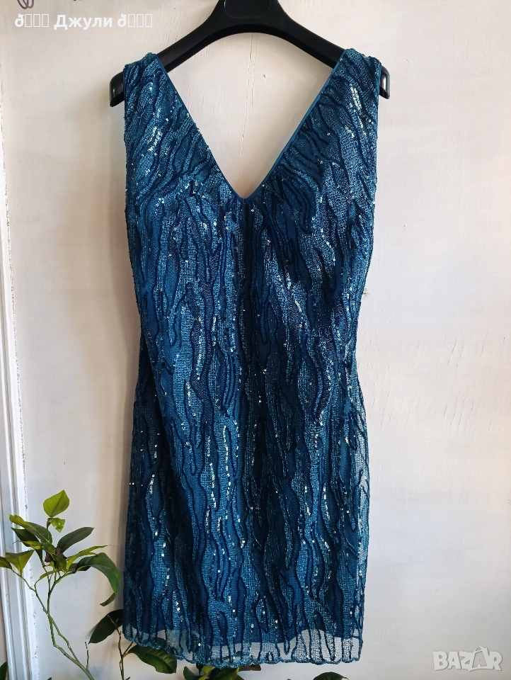 Елегантна рокля с камъни и пайети, снимка 1