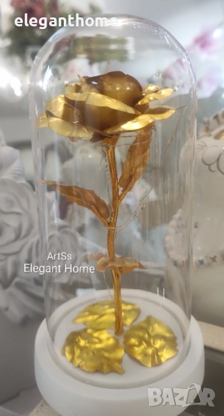 Златна рпза под стъклен похлупак с лед осветление, снимка 1