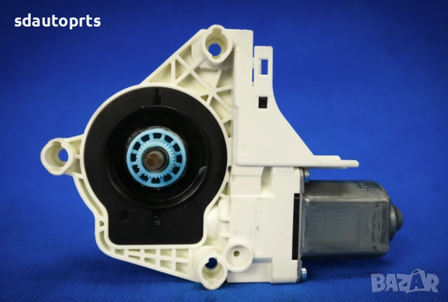 Отличен Мотор за стъклоповдигач 8K0959812A