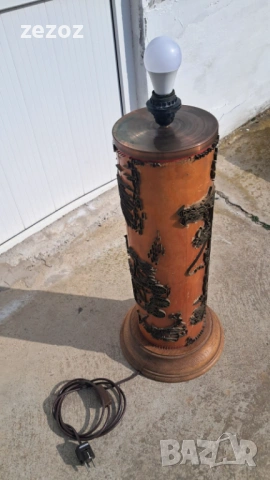 Индустриална подова лампа