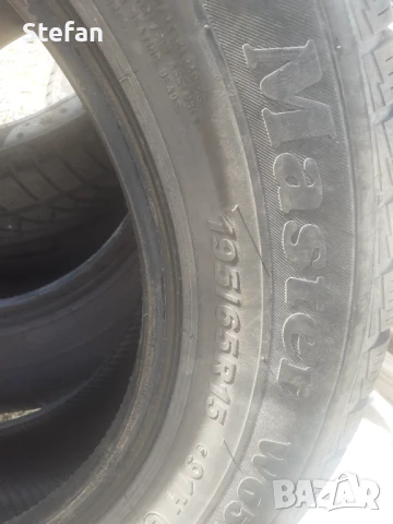 Зимни гуми 195/65/15, снимка 3 - Гуми и джанти - 51269764