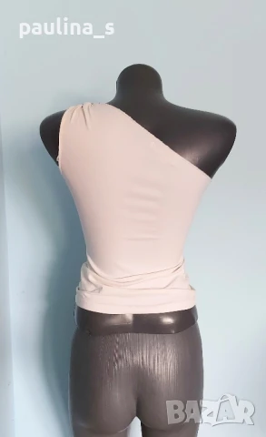 Четири различни броя / Дамски топ тип потник или бюстие , снимка 18 - Корсети, бюстиета, топове - 51400254