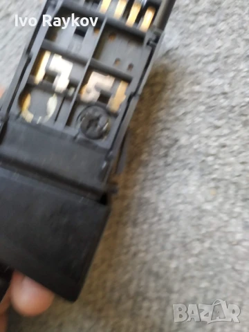 Бутон аварийни светлини Мазда 5 2.0 146кс 05г Mazda 5 2.0  , , снимка 3 - Части - 50977436