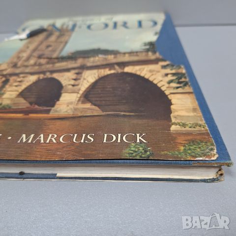 Portrait of Oxford | A Selection of Photographs by A. F. Kersting Dick, Marcus, снимка 12 - Енциклопедии, справочници - 46442766