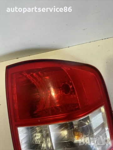 Заден десен стоп за KIA Carnival 2.9 CRDi (2006–2012), снимка 3 - Части - 53218174