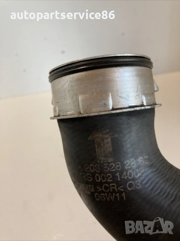 Маркуч на интеркулера за Mercedes C220 CDI CL203 (2007) A2035282882, снимка 2 - Части - 53876110