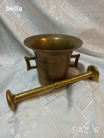 Масивен бронзов хаван с голям двоен пестик(чукан)  общо тегло 2 кг
