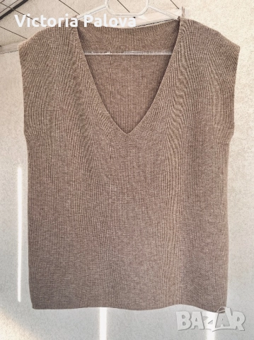 Луксозен плетен елек с V- деколте, снимка 8 - Елеци - 52795762