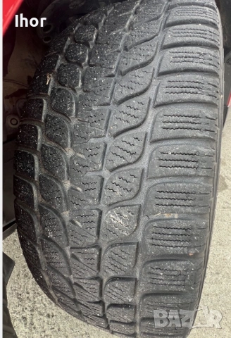 BRIDGESTONE 225/45/19 Зима 46р Dot 18, снимка 4 - Гуми и джанти - 54272514