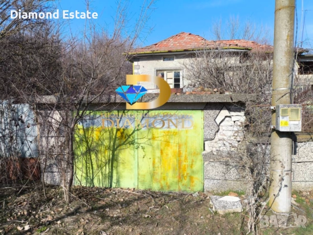 Двуетажна къща в село Яздач, обл. Стара Загора, снимка 4 - Къщи - 51806536