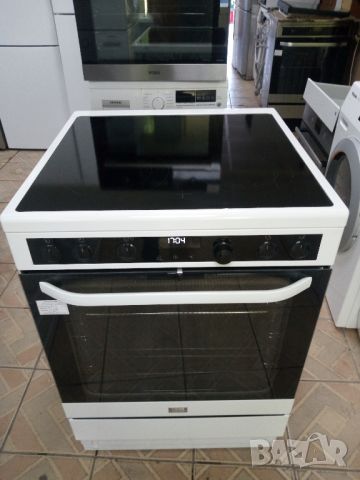 Като нова свободно стояща печка с керамичен плот Voss Electrolux 60 см широка 2 години гаранция!