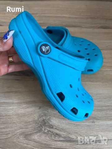 Оригинални светло сини чехли Crocs ! 35-36 н, снимка 1 - Чехли - 46230977